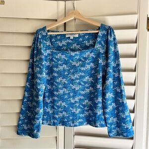 Birds of North America Whiptail Top in Blue Veronica